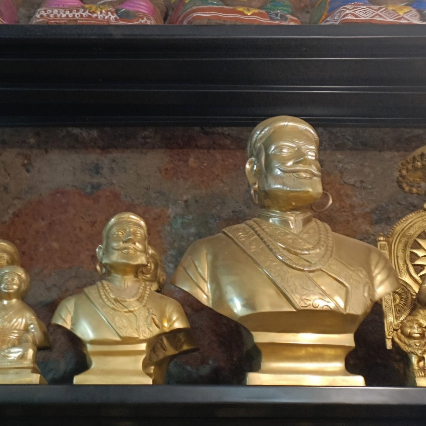 Decorative Statues (Murti)