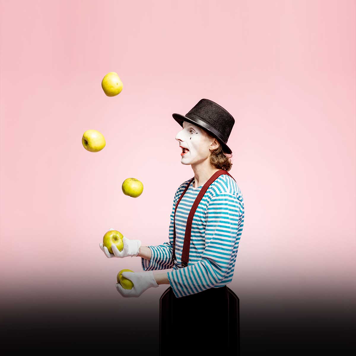 Juggling Show Performance