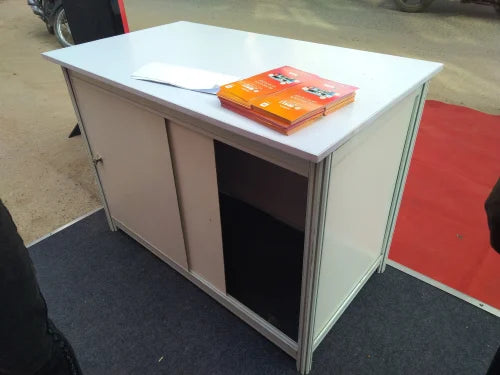 Octonum Table